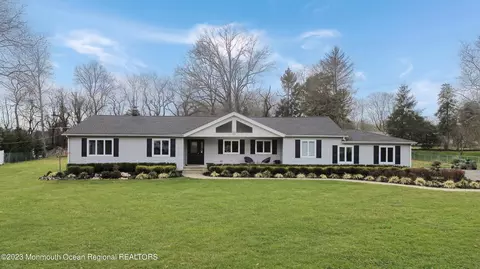 99 Cloverdale Cir, Tinton Falls, NJ 07724