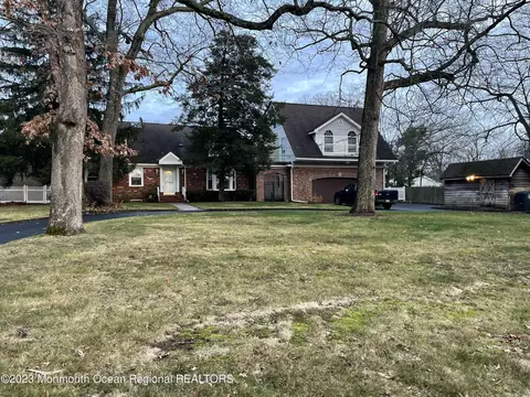 29 Central Ave, Toms River, NJ 08753