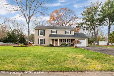 9 Salem Ln, Jackson, NJ 08527