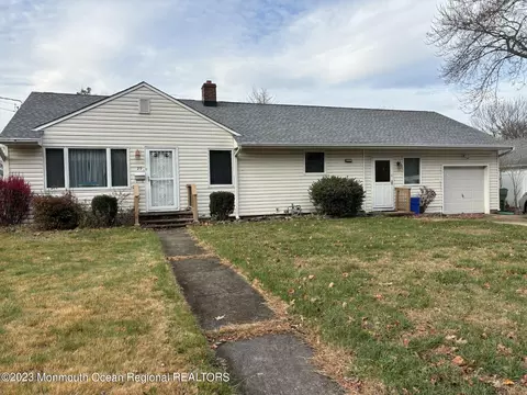 29 Reynolds Dr, Eatontown, NJ 07724