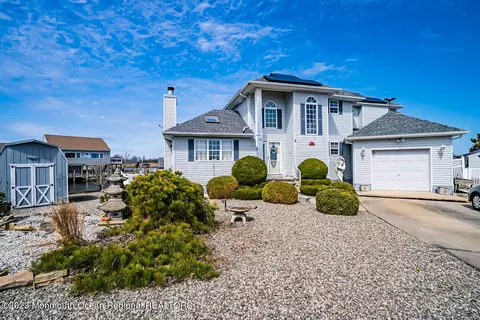 25 Privateer Cv, Waretown, NJ 08758 photo 1