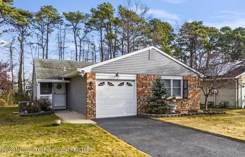 176 Seaview Ave, Brick, NJ 08723