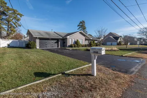 1444 Clearview St, Forked River, NJ 08731 photo 2
