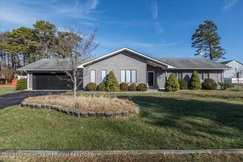 1444 Clearview St, Forked River, NJ 08731