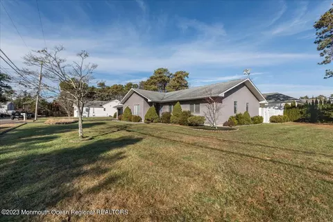 1444 Clearview St, Forked River, NJ 08731 photo 5