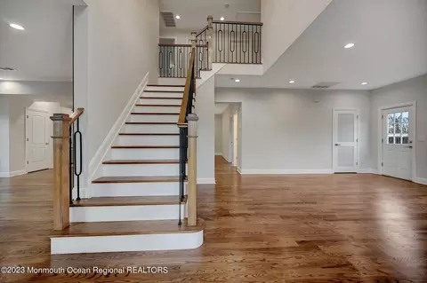 55 Walnut St, Edison, NJ 08817 photo 2