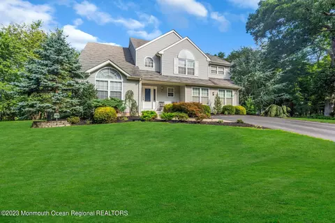 58 S New Prospect Rd, Jackson, NJ 08527