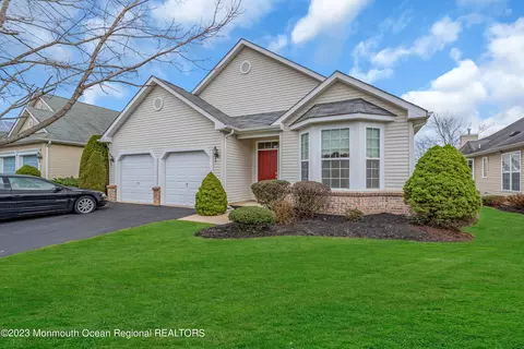 105 Enclave Blvd, Lakewood, NJ 08701