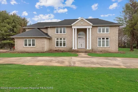 3427 Shoreline Dr, Allenwood, NJ 08720