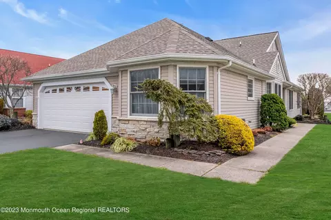 3604 Vicari Ave, Toms River, NJ 08755