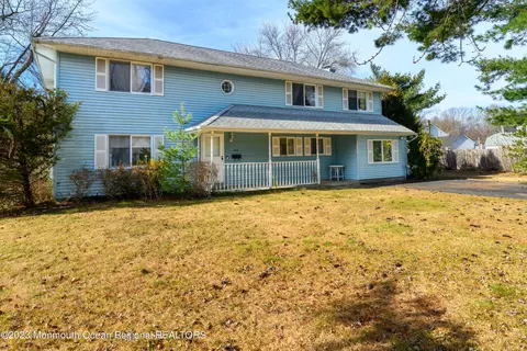 3 Salem Ln, Jackson, NJ 08527