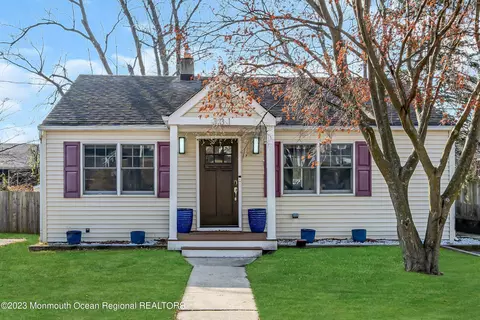 331 W Sylvania Ave, Neptune City, NJ 07753