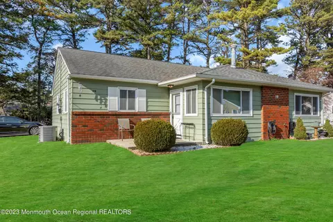19 S Heron # B, Manchester, NJ 08759