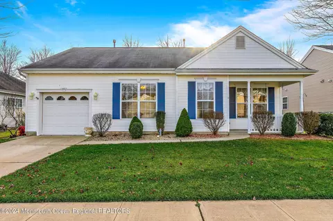 15 Sunrise Bay Blvd, Little Egg Harbor, NJ 08087