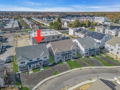 24 Blue River Way, Lakewood, NJ 08701