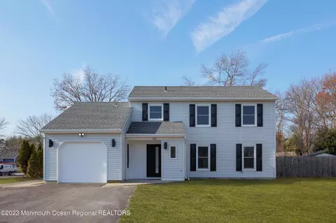 501 Gudvangen St, Toms River, NJ 08753