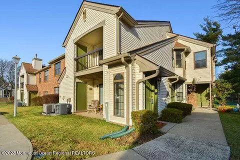 1307 Harbor Club Dr #1307, Parlin, NJ 08859