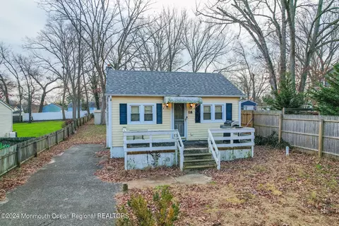 18 E 2nd St, Howell, NJ 07731 photo 19
