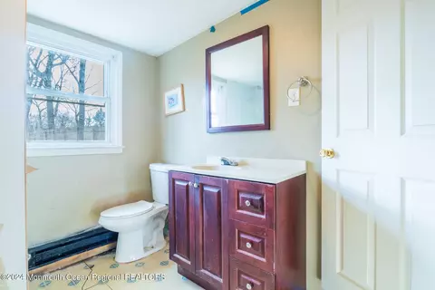 18 E 2nd St, Howell, NJ 07731 photo 12