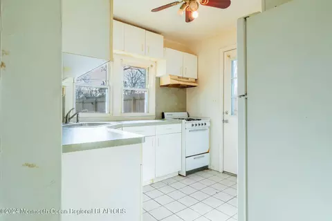 18 E 2nd St, Howell, NJ 07731 photo 3