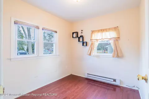18 E 2nd St, Howell, NJ 07731 photo 9