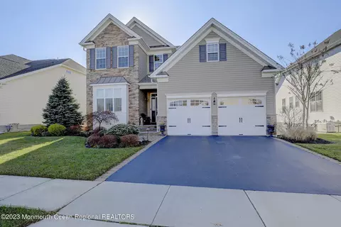 118 Campbell Ct, Shrewsbury, NJ 07702