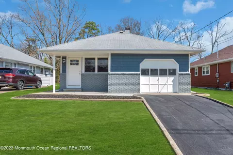 1941 Mount Carmel Blvd, Toms River, NJ 08753