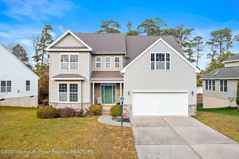 41 Waters Edge Dr, Little Egg Harbor, NJ 08087