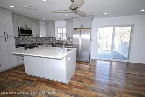 43 Eric Dr, Howell, NJ 07731 photo 2
