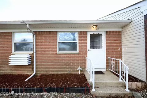 6 Hancock Dr #C, Whiting, NJ 08759