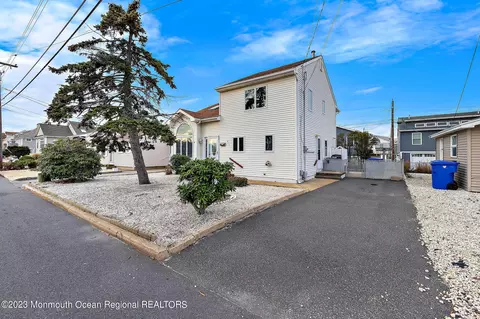 206 San Fernando Dr, Lavallette, NJ 08735