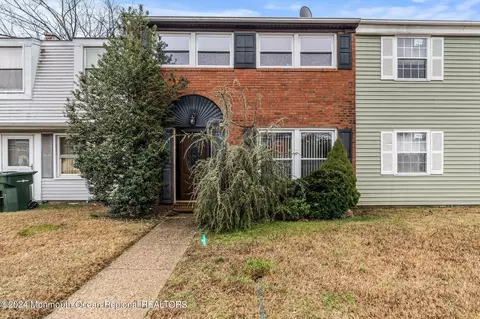 9 Radcliff Pl, Willingboro, NJ 08046