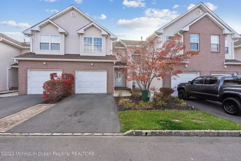 7 Village Pl, Neptune City, NJ 07753
