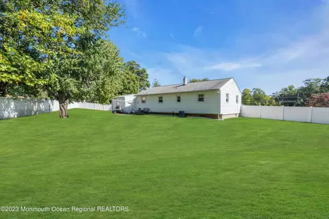 128 Clyne Ave, Spotswood, NJ 08884