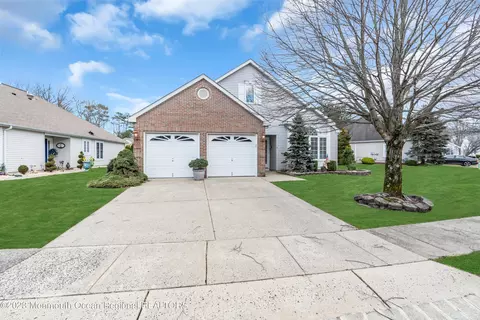 3 Rye Ct, Jackson, NJ 08527