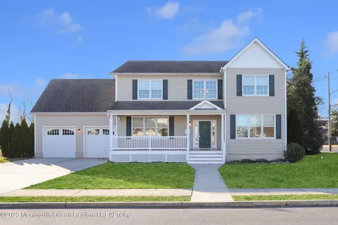 901 Wall Rd, Spring Lake Heights, NJ 07762