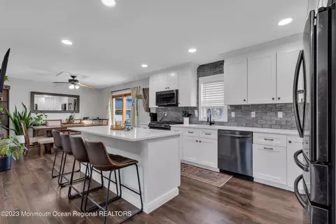 241 Birch Ln, Forked River, NJ 08731 photo 9
