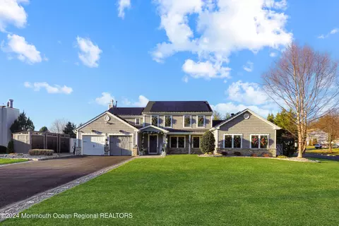 12 Barrister Ln, Manalapan, NJ 07726
