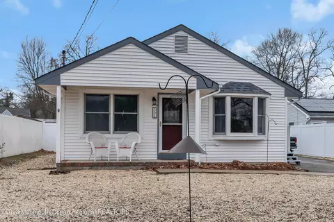 204 Arkansas Ave, Toms River, NJ 08753