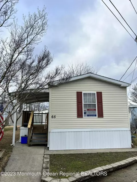 65 Bayshore Mobile Mnr, Hazlet, NJ 07730