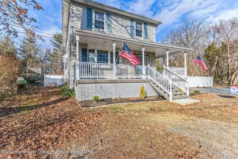 5 Madison Ave, Spotswood, NJ 08884