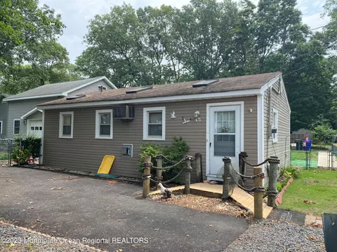 Exterior - 45 Hampton Rd, Brick, NJ 08723 photo 3 of 8