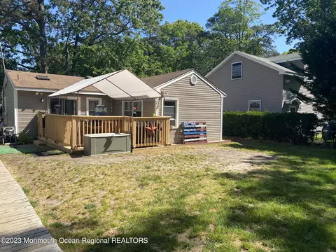 Exterior - 45 Hampton Rd, Brick, NJ 08723 photo 8 of 8