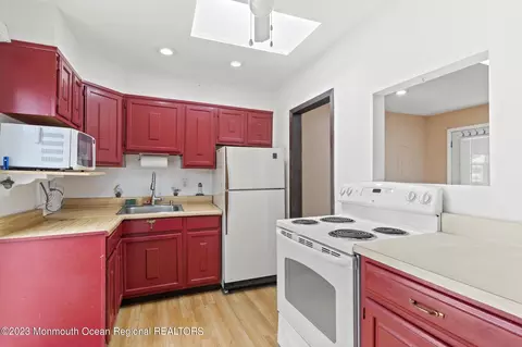 Kitchen - 45 Hampton Rd, Brick, NJ 08723 photo 1 of 2