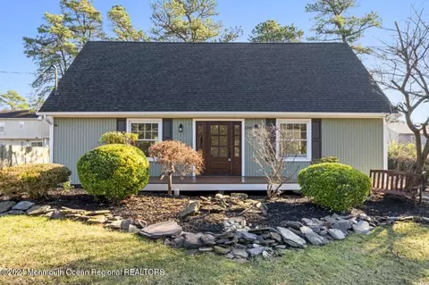 1309 Seaman Ave, Beachwood, NJ 08722