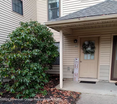 33 Azalea Cir, Jackson, NJ 08527
