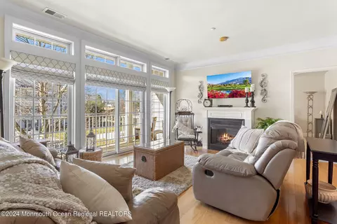 7 Centre St #1207, Ocean, NJ 07712