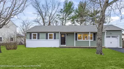 1221 Audubon Dr, Toms River, NJ 08753