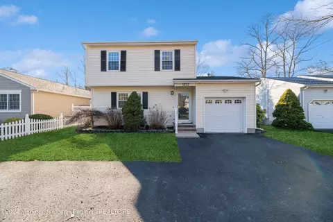 1577 Burrsville Rd, Brick, NJ 08724
