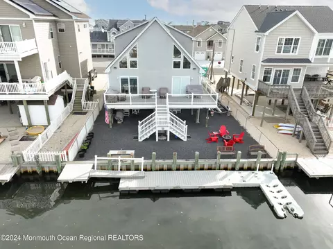 65 Tarpon Rd, Tuckerton, NJ 08087